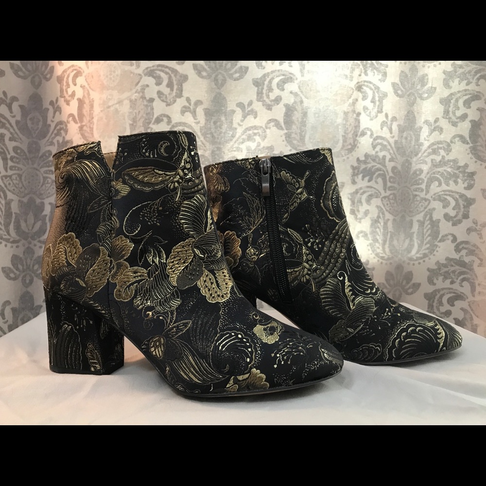 Gorgeous Embroidered Franco Sarto Jubilee 2 Bootie